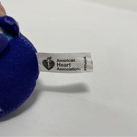 Collectible Key Chain Plush 2.5"in American Heart Association "PETUNIA" - Picture 2 of 4